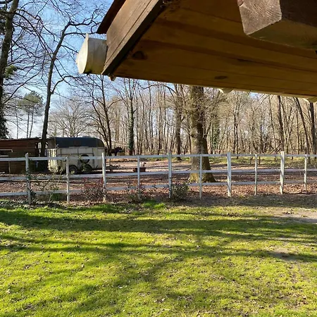 Cabane Saint-Vincent-de-Paul  Extérieur photo
